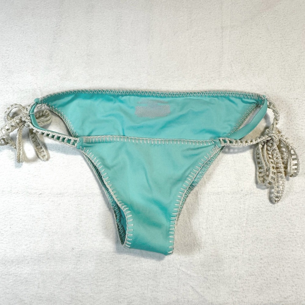 00s Vintage Victoria's Secret Turquoise Crochet Trim Side Tie Bikini Bottom M - Picture 2 of 5